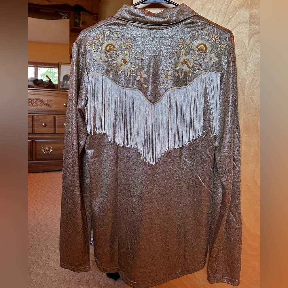 Double D Ranch Fringe Top - Picture 2 of 3